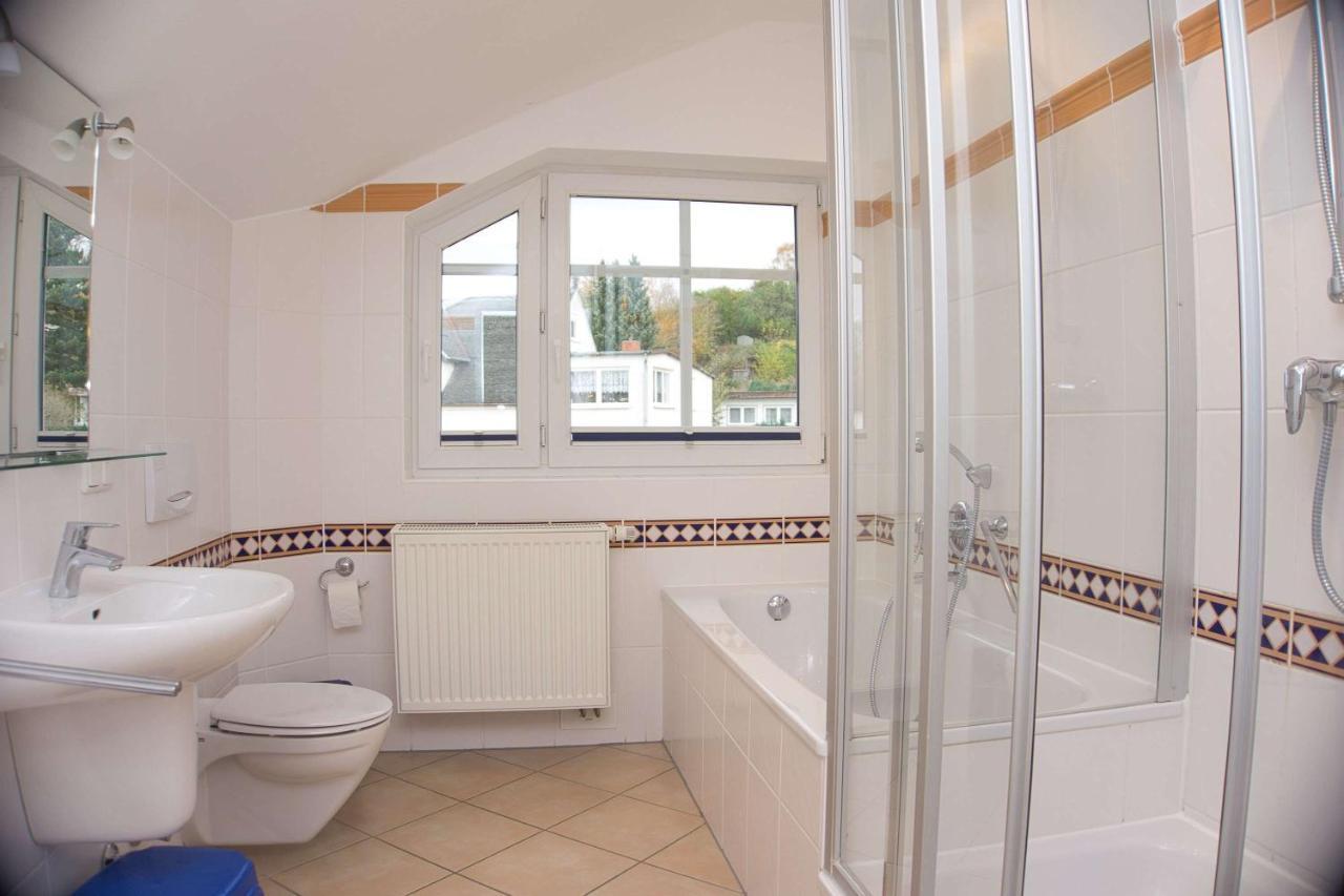 Balkon Mit Traumhaften Meerblick, Gratis Nutzung Vom Ahoi Erlebnisbad Und Sauna In Sellin Duenenhaus Fewo05 Goehren  Exterior photo