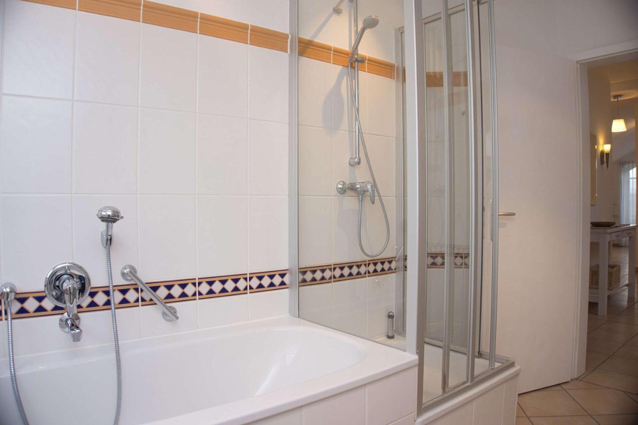 Balkon Mit Traumhaften Meerblick, Gratis Nutzung Vom Ahoi Erlebnisbad Und Sauna In Sellin Duenenhaus Fewo05 Goehren  Exterior photo