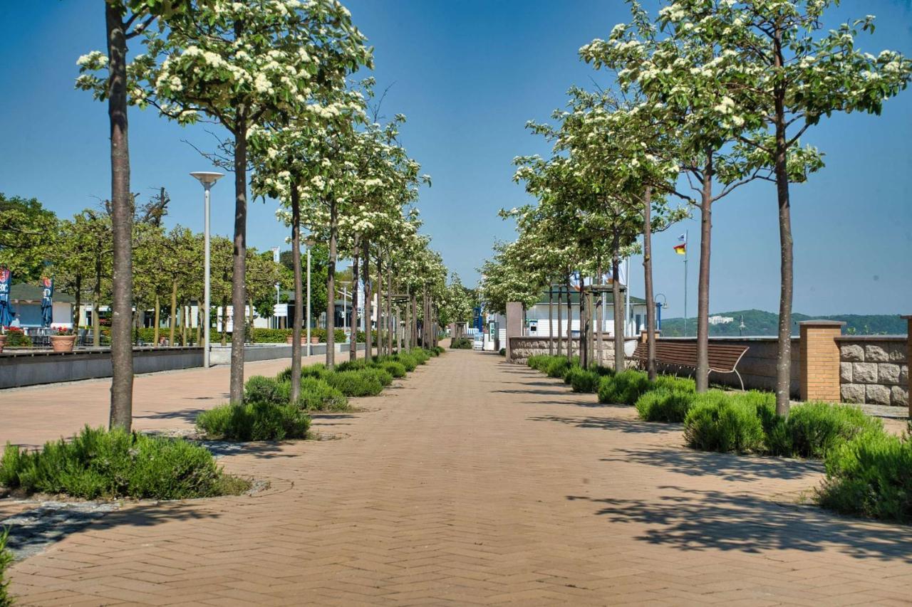 Balkon Mit Traumhaften Meerblick, Gratis Nutzung Vom Ahoi Erlebnisbad Und Sauna In Sellin Duenenhaus Fewo05 Goehren  Exterior photo